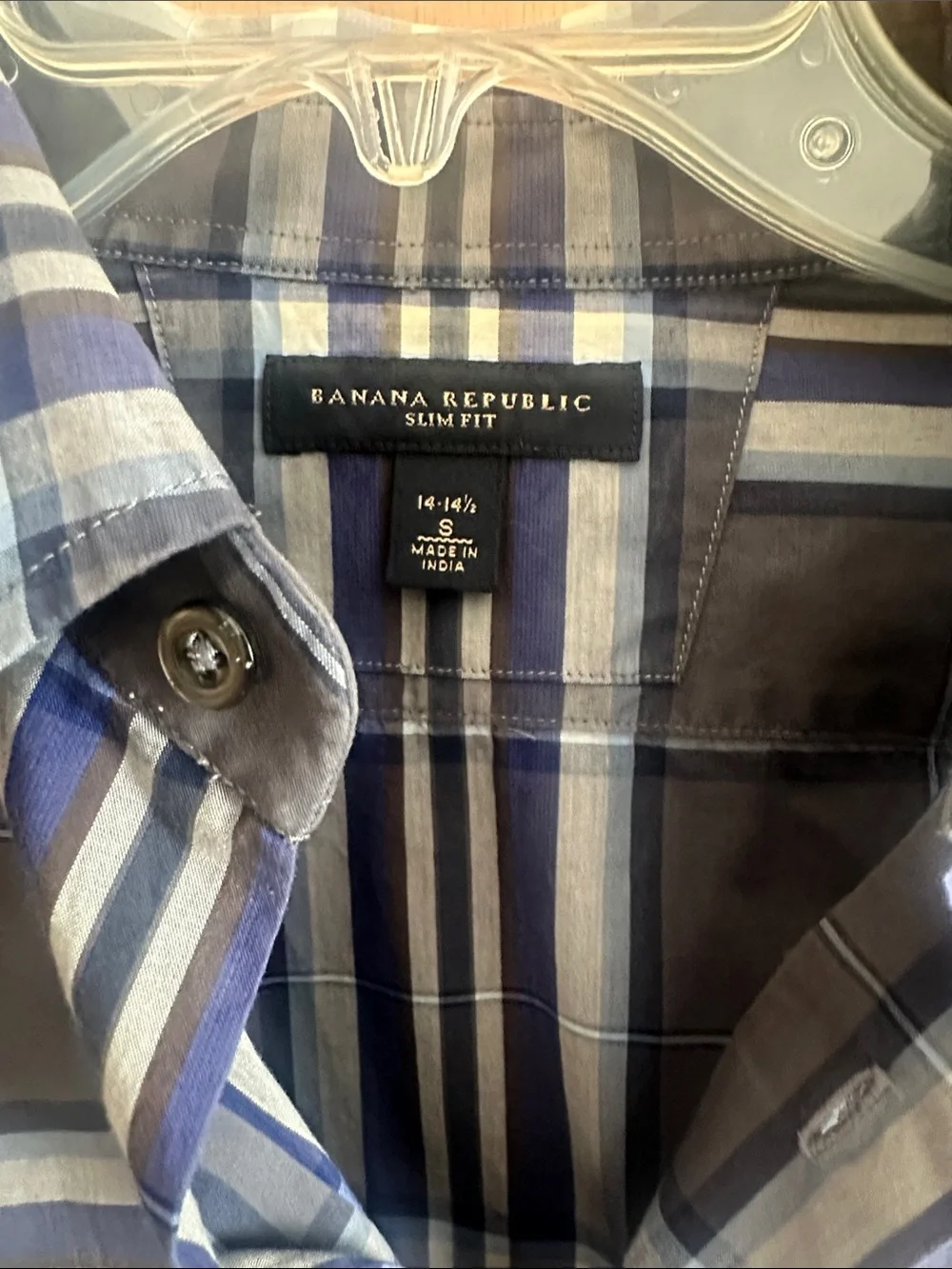 Banana Republic Men's Blue Plaid Button-Up Shirt - Picture 2 of 5